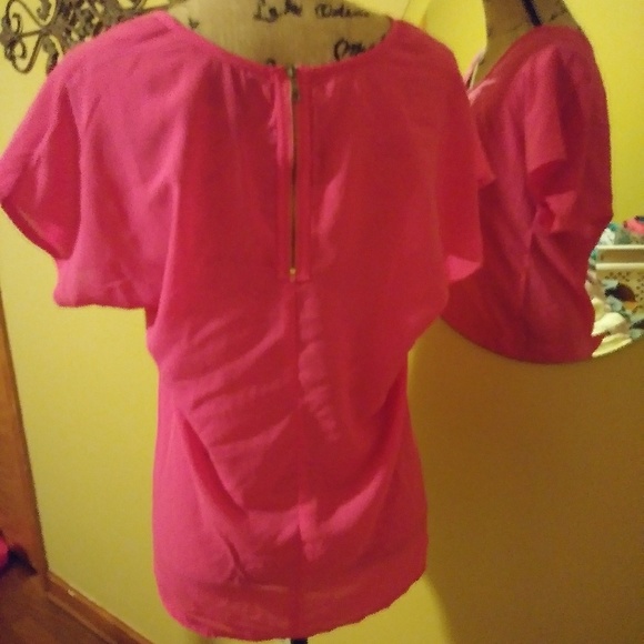 Top - Picture 2 of 2